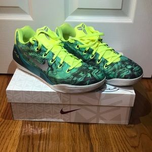 Men’s Kobe IX EM (Easter Editions)